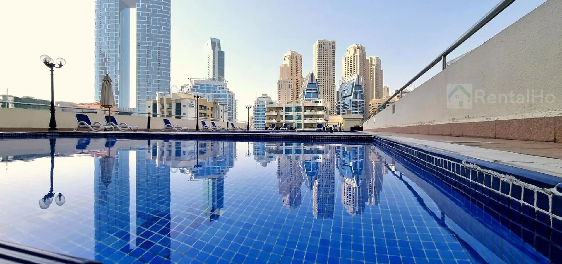 Big Studio W/ Balcony And Easy Access To The Beach Dubai